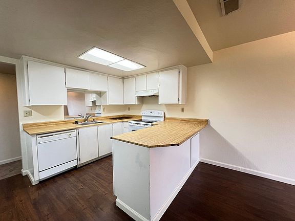 5th image of 5563 Sonoma Dr