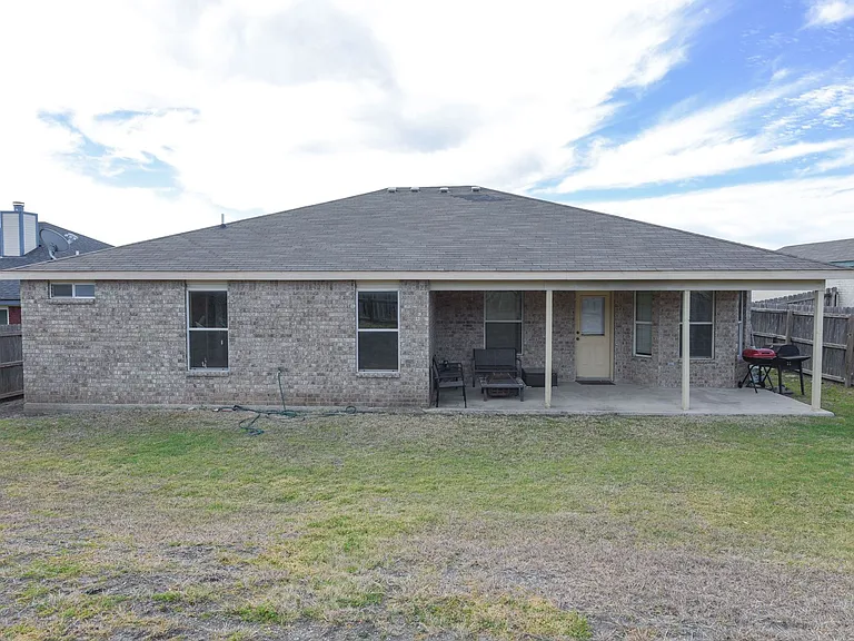 3703 Frigate Dr — Photo 17