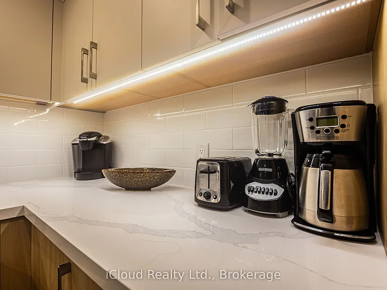 23 Swanhurst Blvd #B — Photo 31
