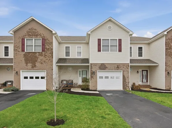 2645 Blossom Trl E, Blacksburg, VA 24060