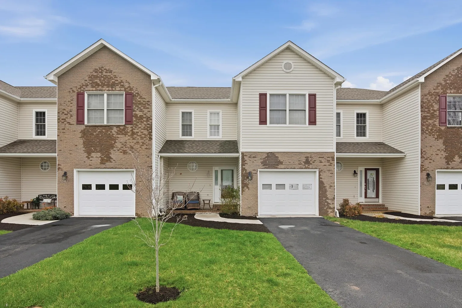 2645 Blossom Trl E photo 1