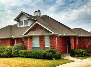 5610 Ridgerock Rd, Fort Worth, TX 76132