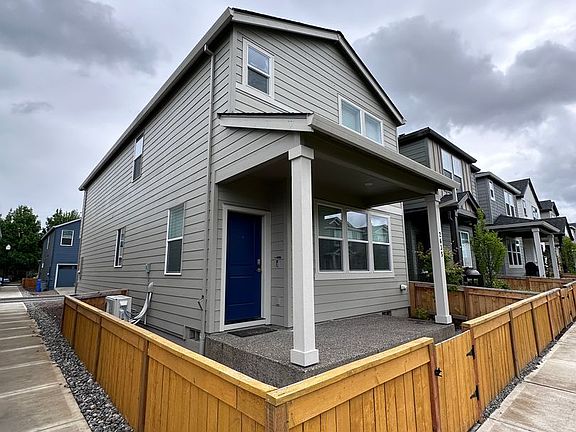 4th image of 2635 NE 116th Pl