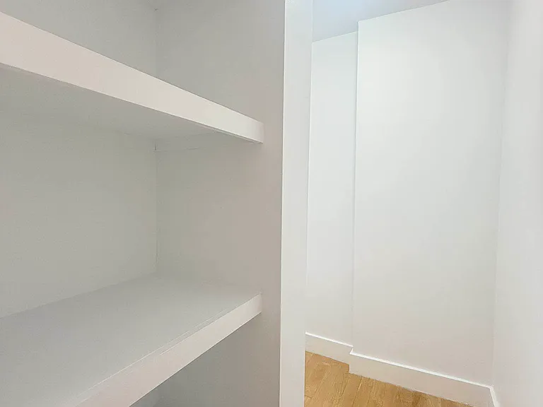 216 W 22nd St #4FE — Photo 14