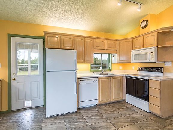 5th image of 413 Palm Blvd