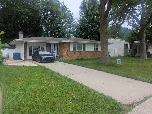 430 S Cryer Ave, Bourbonnais, IL 60914