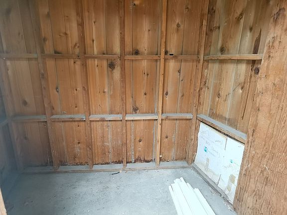 3rd image of 110-122 San Angelo Blvd #112