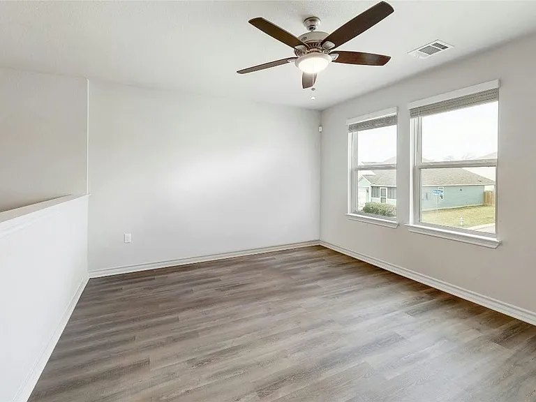 15801 Crissom Ln #17 — Photo 25
