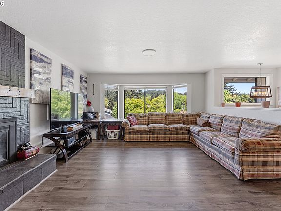 5th image of 7415 SW 167th Pl