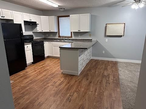 3rd image of 1019 College St N