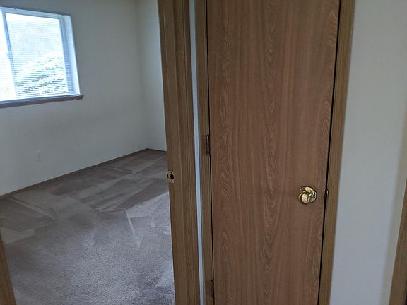 2nd image of 15490 Hilding Dr SE #B