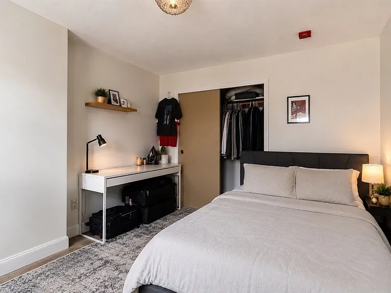 130 Emerson St #32C — Photo 4