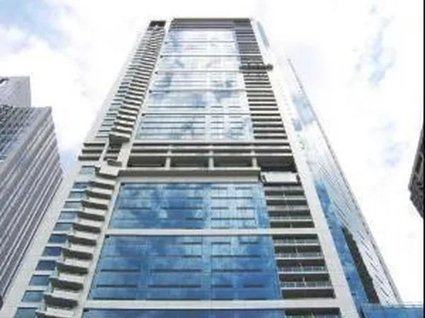 340 E Randolph St APT 2102, Chicago, IL 60601