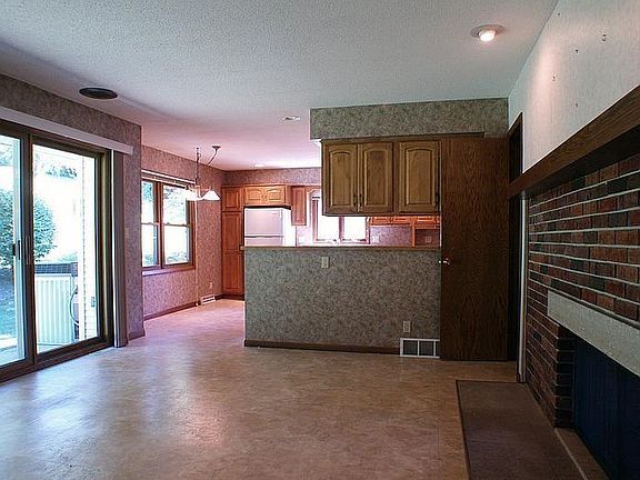 5th image of 1117 Cliffwood Ln