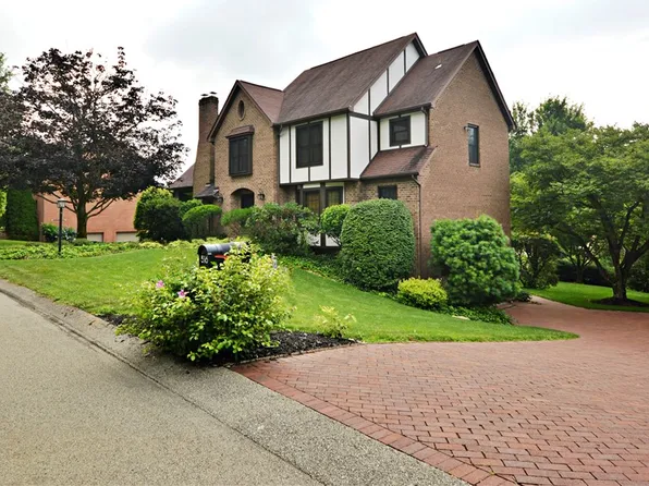 516 Donatello Dr, Irwin, PA 15642