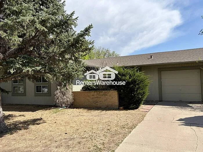Building Photo - 1 Pinon Pl