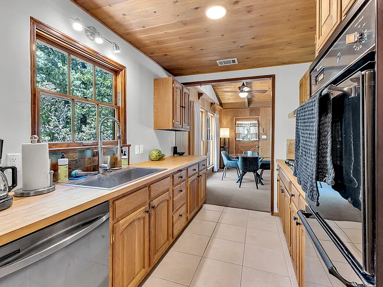 25465 Seneca Dr — Photo 14