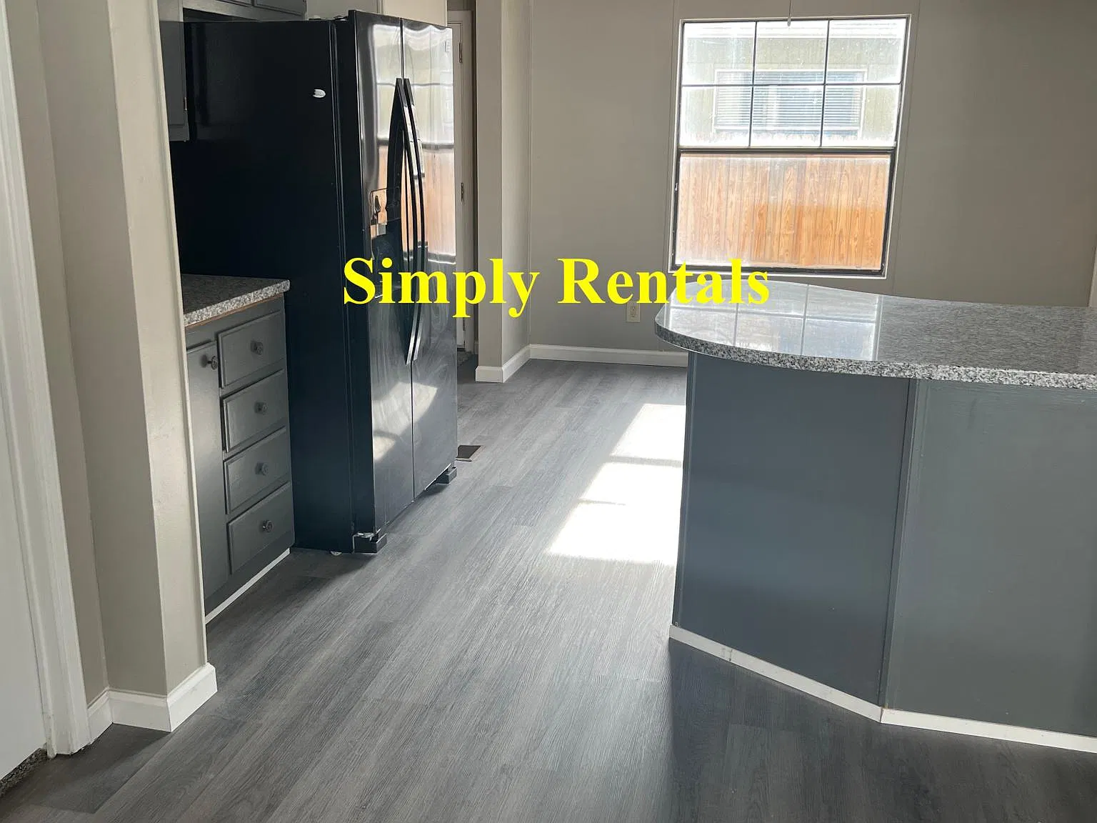 2 bed, 1120 sqft, $1,600 — Photo 4