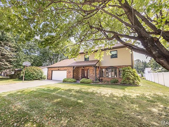 2nd image of 328 Veach Dr