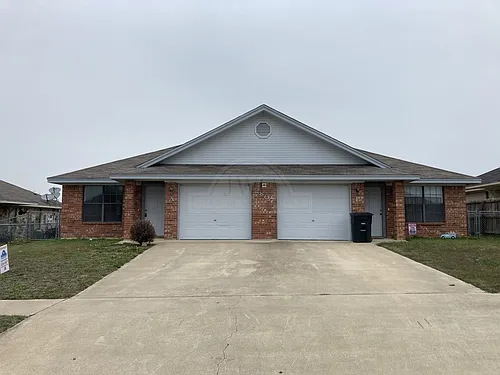 2807 Edgefield Photo 1