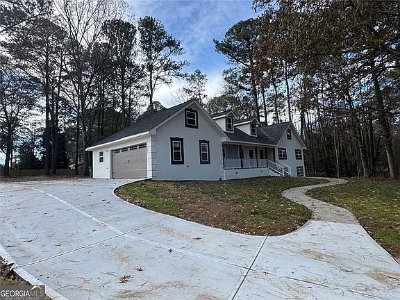 2nd image of 4071 Rainbow Dr