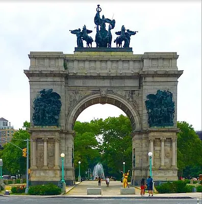 Rented by EXR | media 27