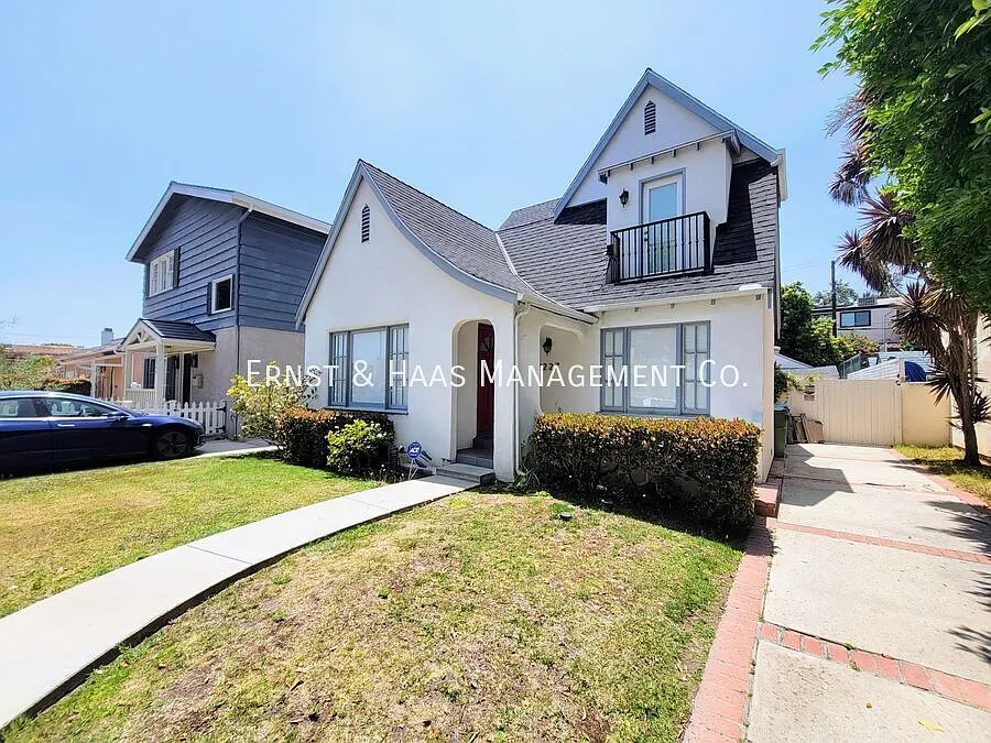 2227 Camden Ave