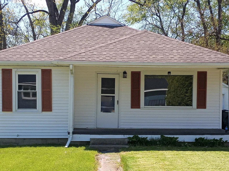 1617 S Woodruff Dr