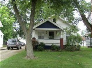 207 Oak Knoll Ave SE, Warren, OH