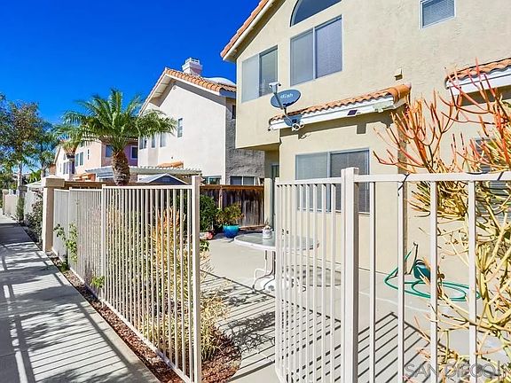 2nd image of 3243 San Tomas Dr