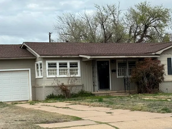 2708 W 4th St, Plainview, TX 79072