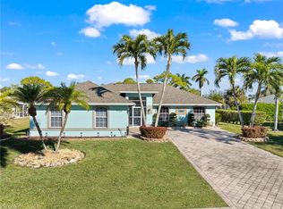 6169 Woodstone Dr, Naples, FL 34112