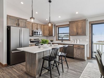 440 Coyote Way, New Richmond, WI, 54017