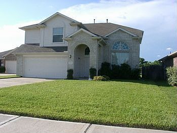 Beautiful Brick Color! Awsome Elevation! 