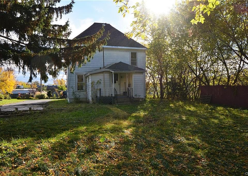 624 Swan St, Watertown, NY 13601 Zillow