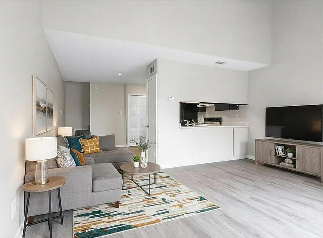 Abercorn Townhomes and Apartments — Photo 3