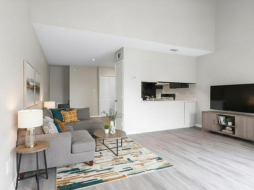 Timberland Lofts Living Room