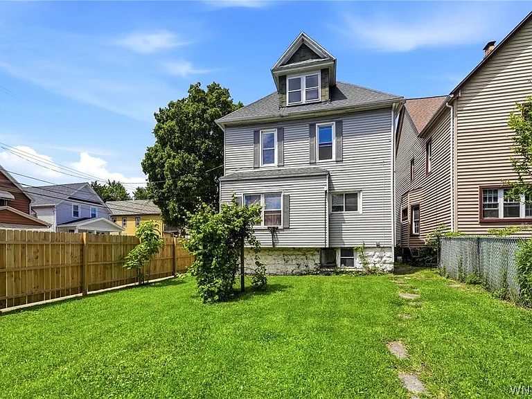 3 Lilac St — Photo 37