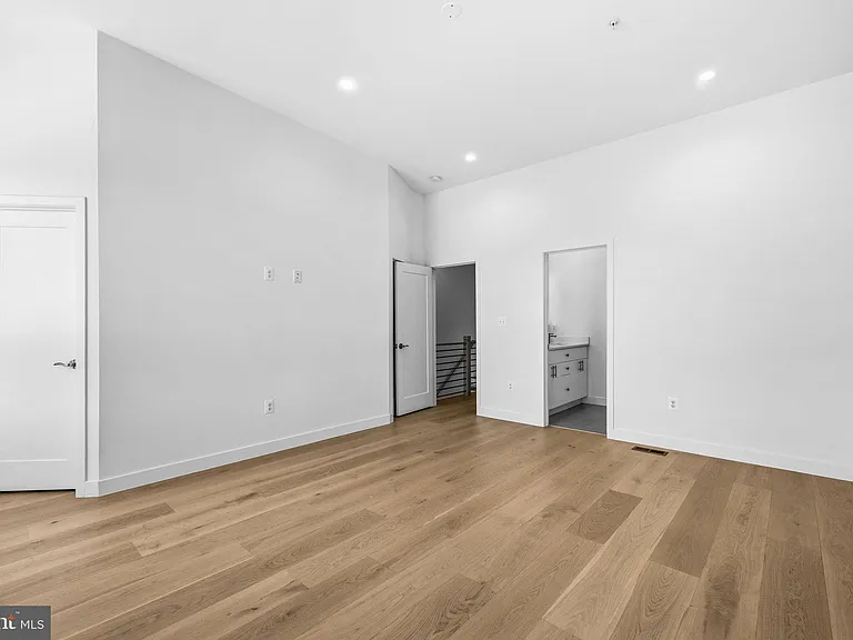 2532 Elvans Rd SE — Photo 46