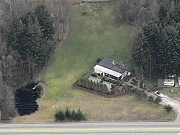 4221 Birch Bay Lynden Rd, Blaine, WA 98230