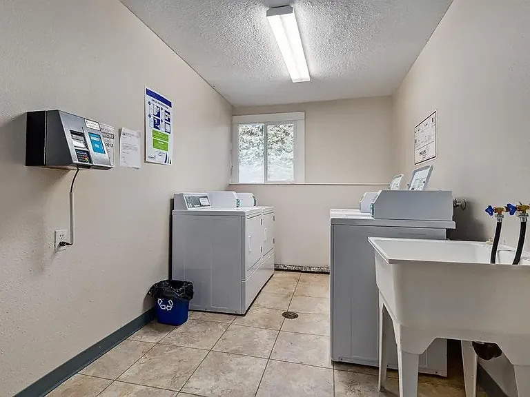 363 Northview Rd — Photo 15