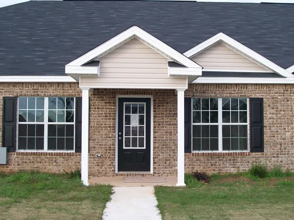 110 Charter Ct, Centerville, GA 31028