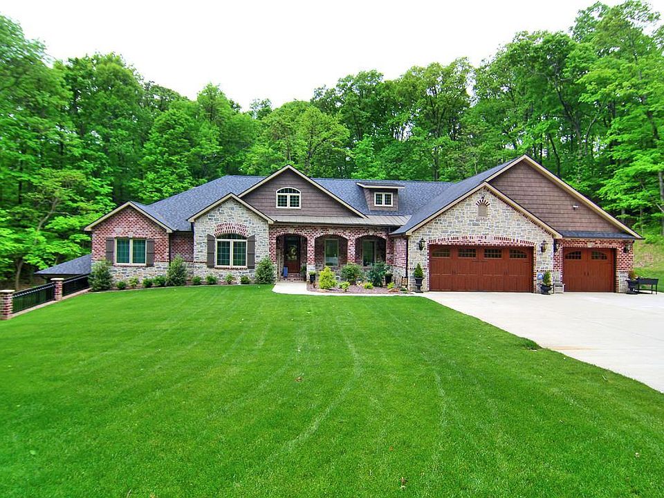 1st image of 576 Hydepark Dr