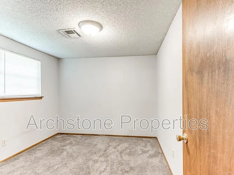 2524 Boxwood Ave — Photo 31