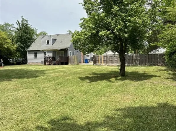 2903 Falling Creek Ave, North Chesterfield, VA 23234