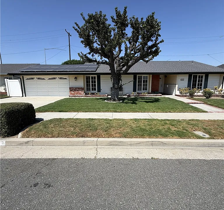 9197 El Cortez Ave