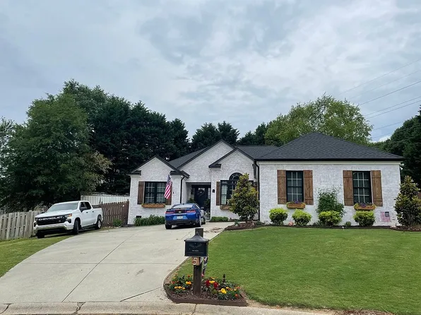 5 Fount De Leon Ct, Fountain Inn, SC 29644