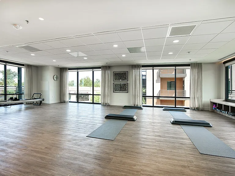 Evara Living — Photo 32