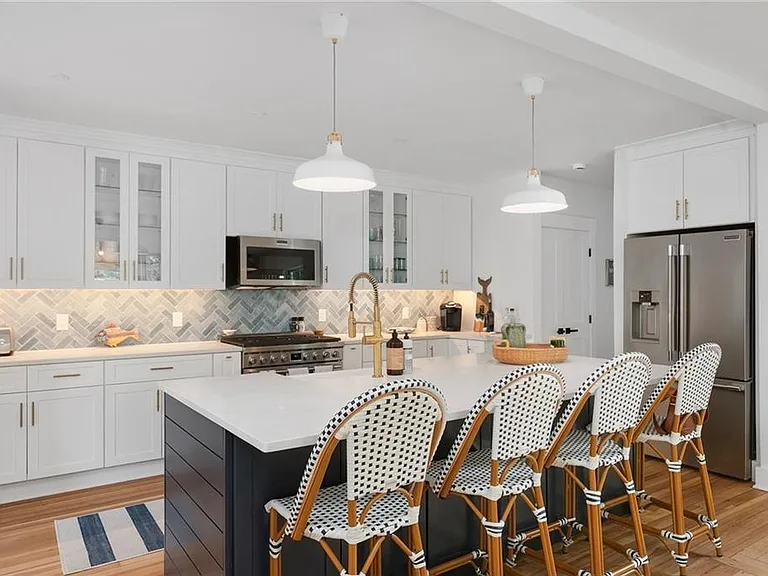 69 Connection St — Photo 15