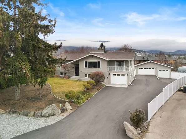 2140 Peters Rd, West Kelowna, BC V4T 2C4